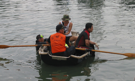 Korean divers in Callisto's dinghy