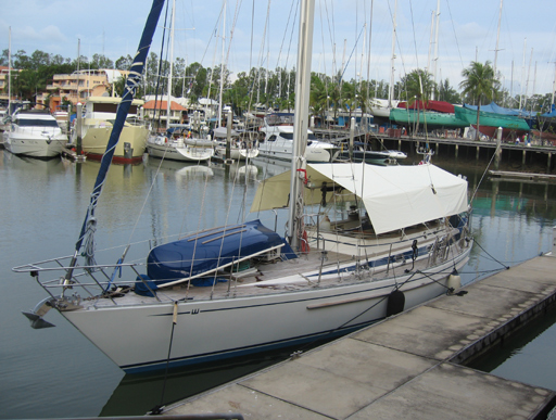 callisto moored at pontoon G in Boat Lagoon